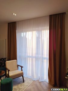 Ruda zasłona w połączeniu z firaną